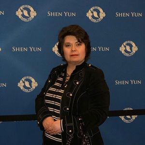 Meet your Posher, Lena